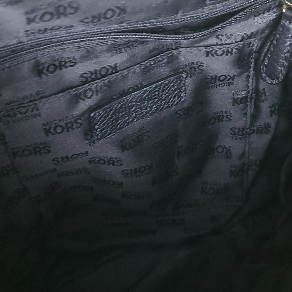 Michael Kors black leather hobo bag - Picture 6 of 9